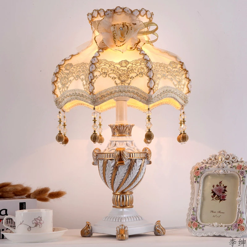Bắc Âu Công Chúa Vintage Đèn B - đánh giá và giá Resin Art Floor