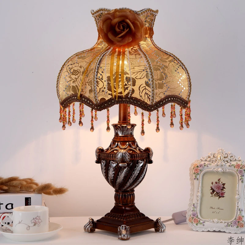 Bắc Âu Công Chúa Vintage Đèn B - đánh giá và giá Resin Art Floor