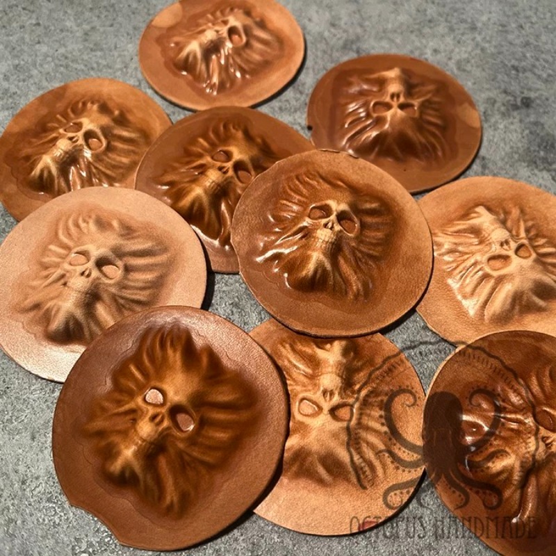 3D Mini Skull Head Leather Sta - đánh giá và giá Resin Art Logo